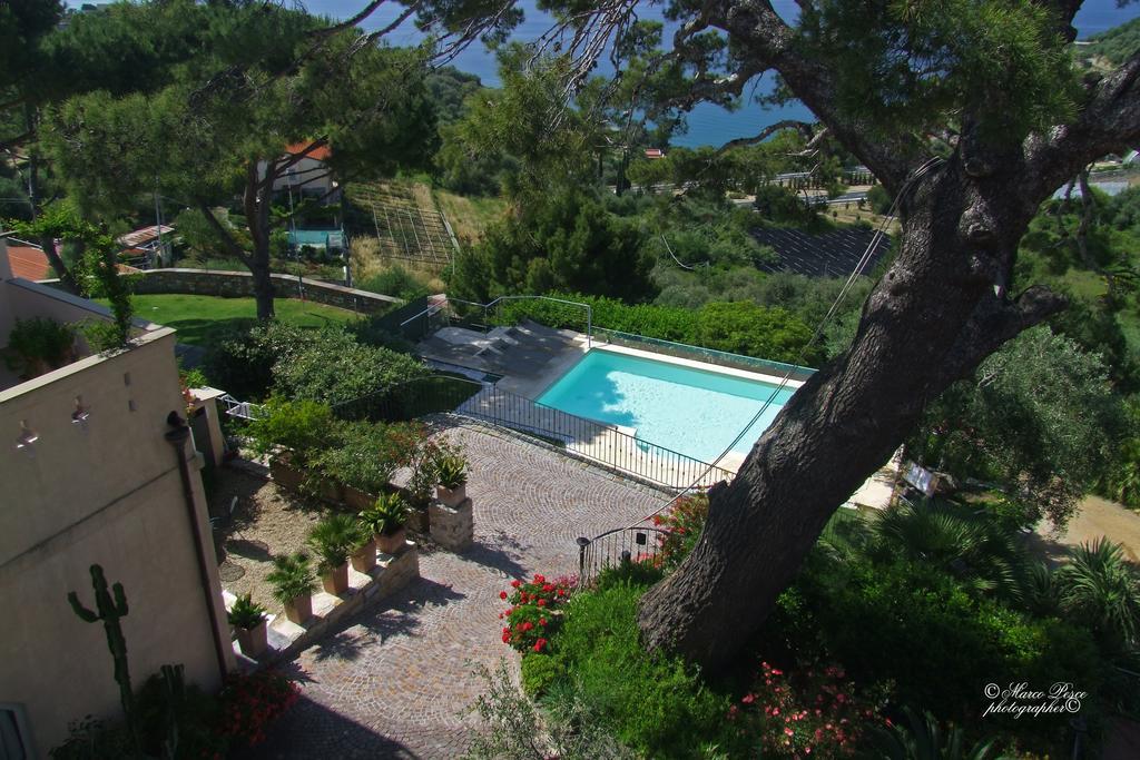 Uliveto Saglietto Agriturismo A Poggi Apartments Imperia Exterior foto